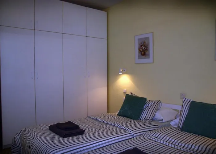 Cosy Apartment Close To The Beach!
