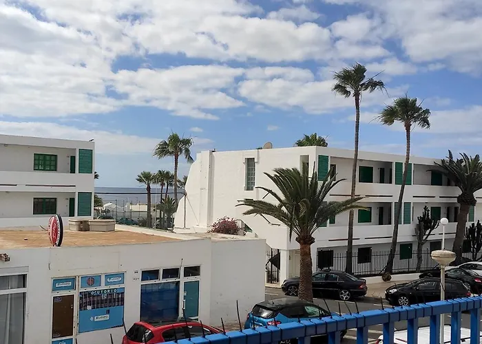 Cosy Apartment Close To The Beach!